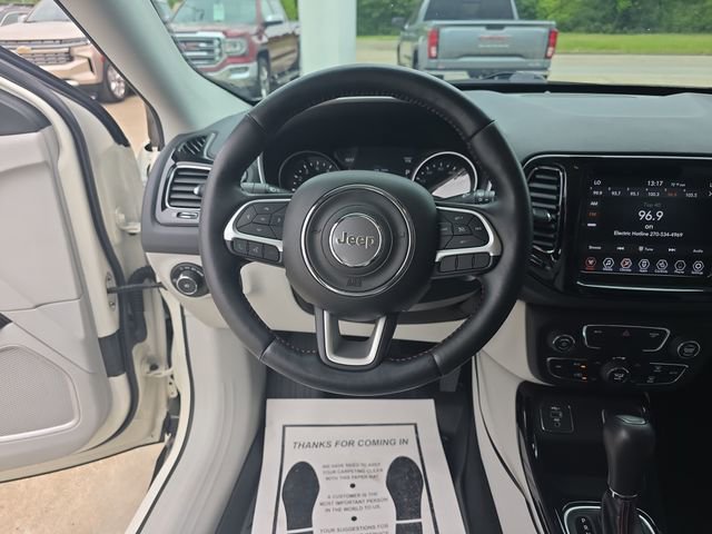 Used 2020 Jeep Compass Limited FWD image 12