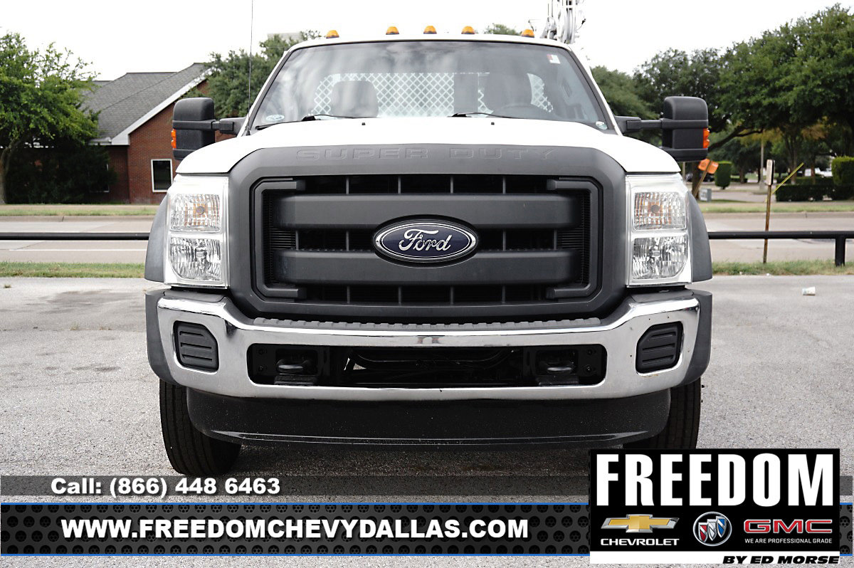 Used 2014 Ford F550 4x4 Regular Cab Super Duty image 2