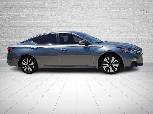 Used 2022 Nissan Altima 2.5 SV FWD image 5