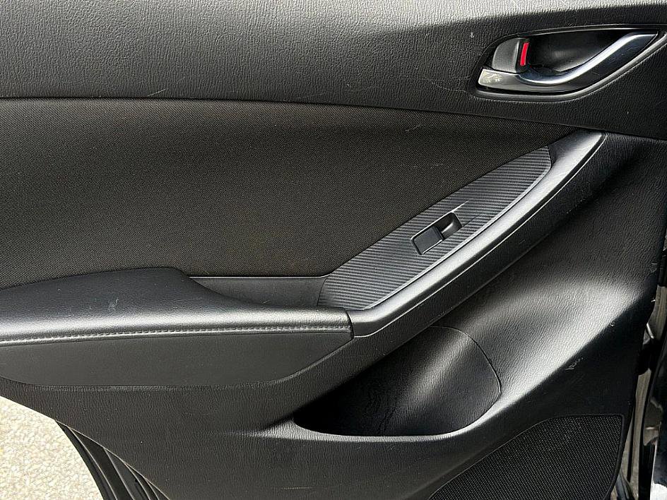 Used 2016 MAZDA CX-5 Touring image 10