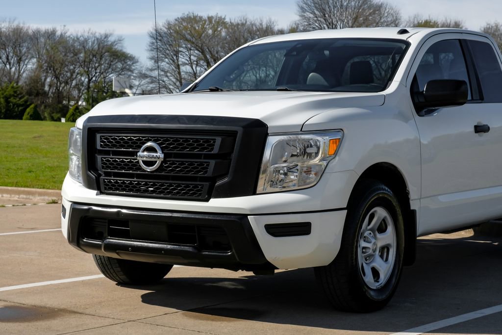 Used 2021 Nissan Titan S image 7