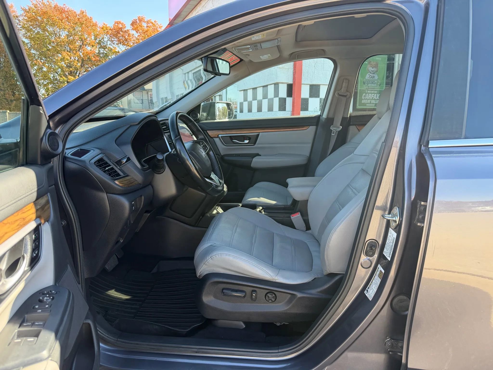 Used 2017 Honda CR-V EX-L image 10
