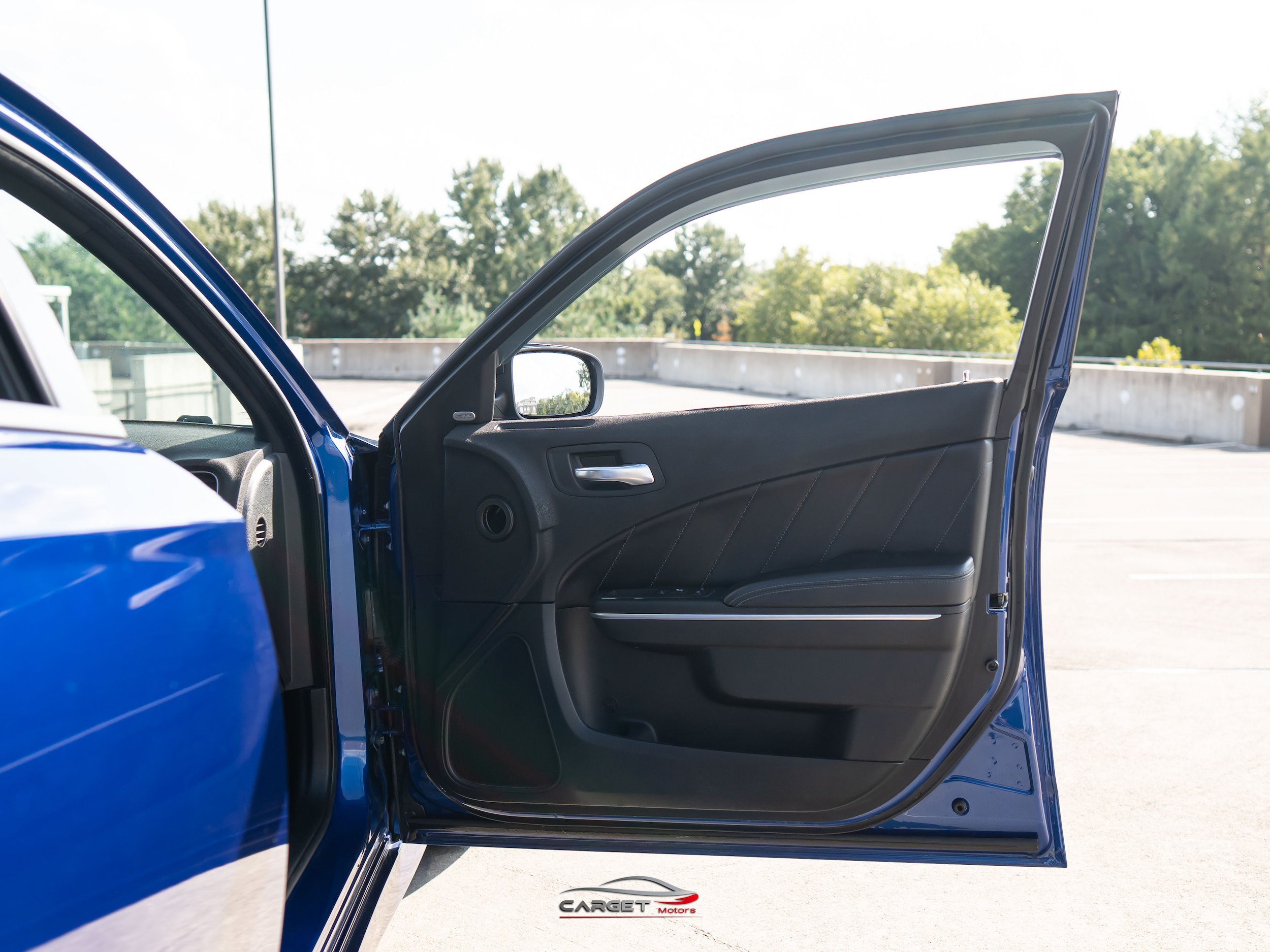 Used 2018 Dodge Charger R/T Scat Pack RWD image 39