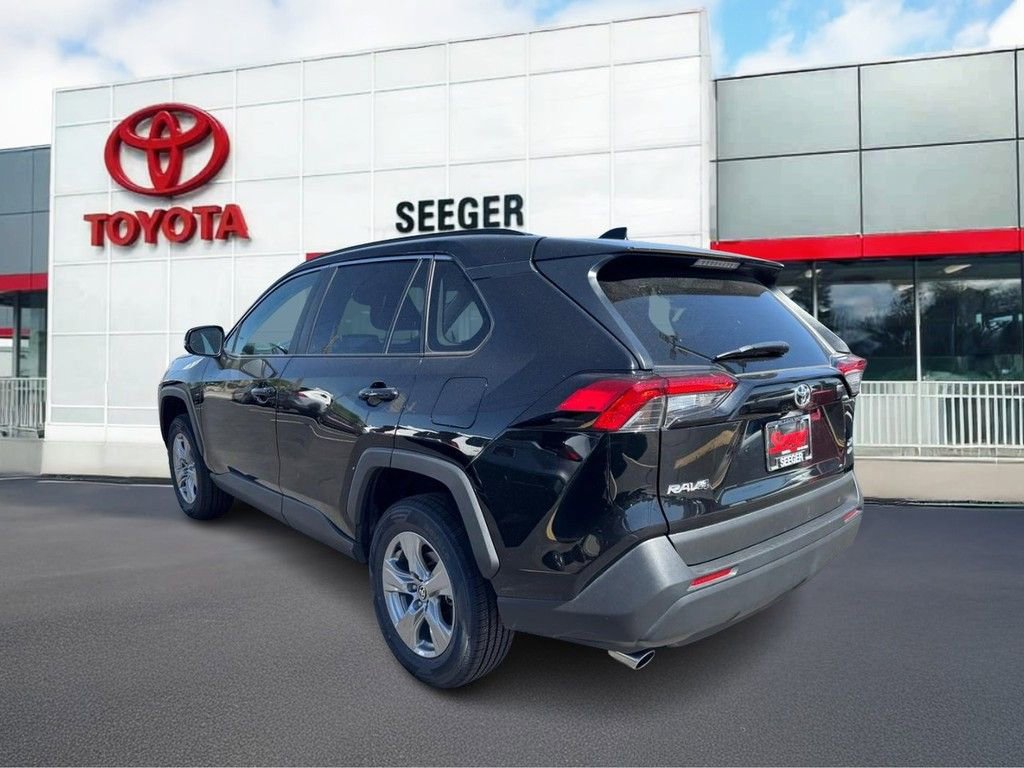 Certified 2025 Toyota RAV4 XLE AWD/4WD image 11