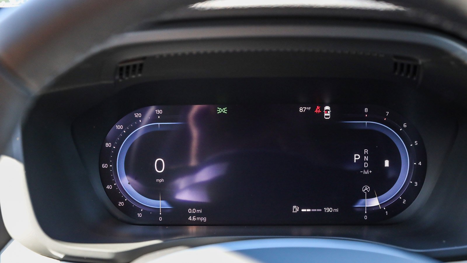 Used 2025 Volvo XC60 B5 Plus image 24