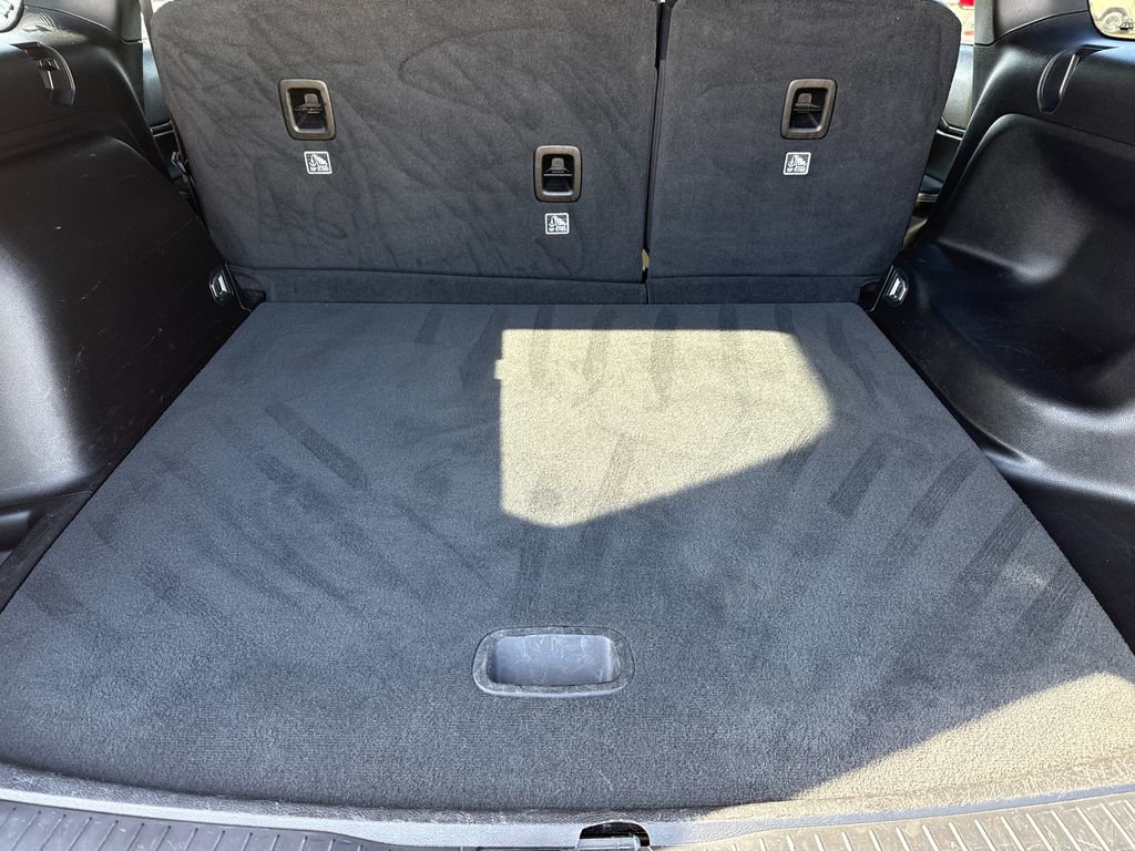 Used 2023 Jeep Grand Cherokee Altitude image 11