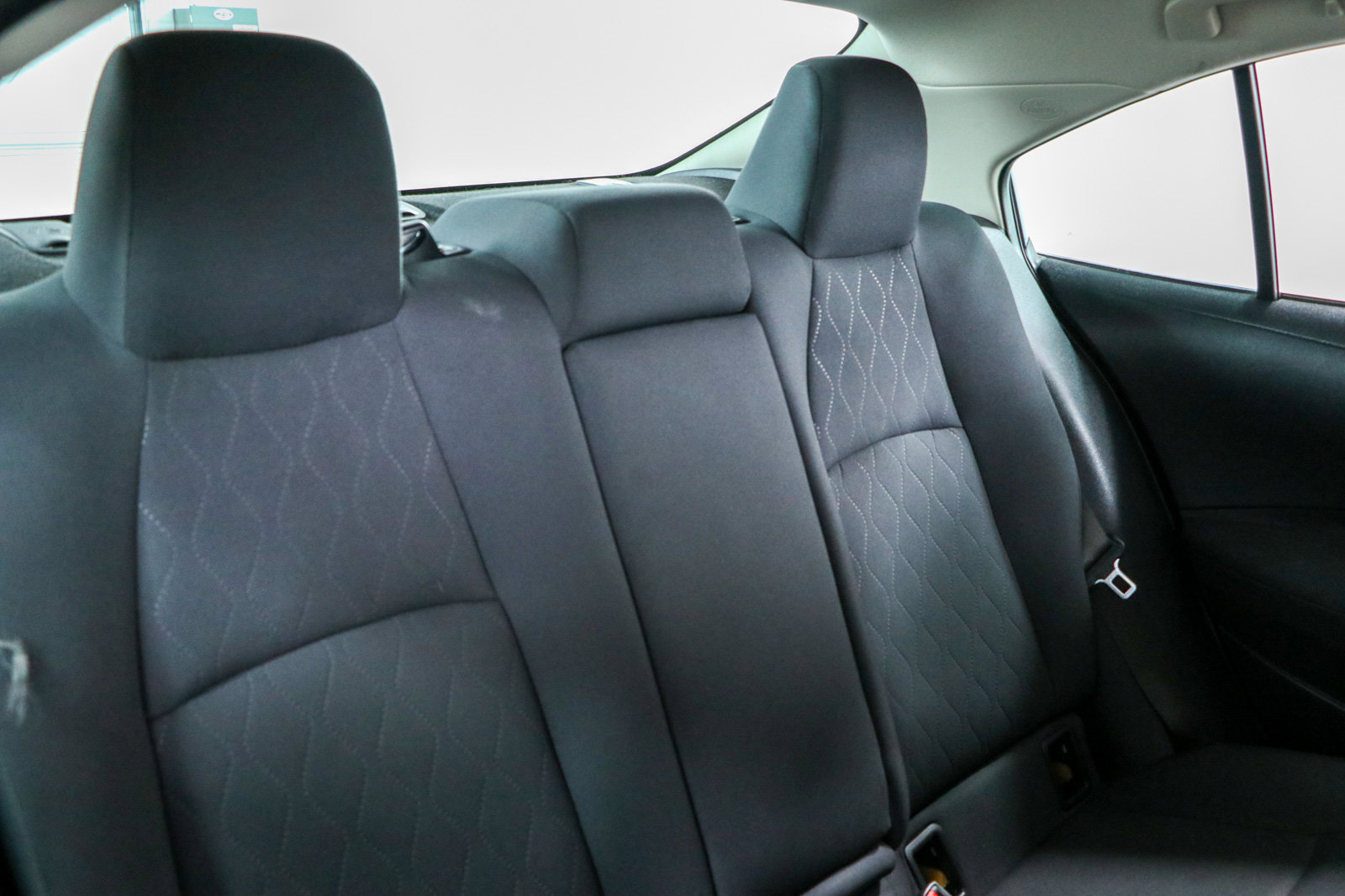 Used 2020 Toyota Corolla LE FWD image 27