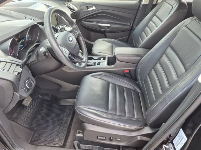 Used 2019 Ford Escape Titanium w/ U9j03 - Titanium Tow Package AWD/4WD image 12