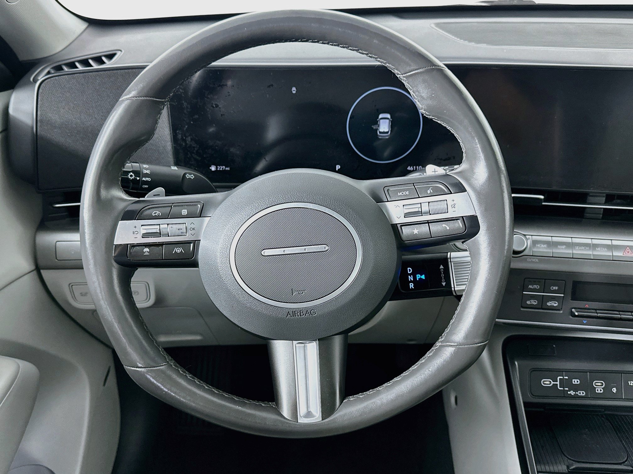 Used 2024 Hyundai Kona Limited FWD image 18