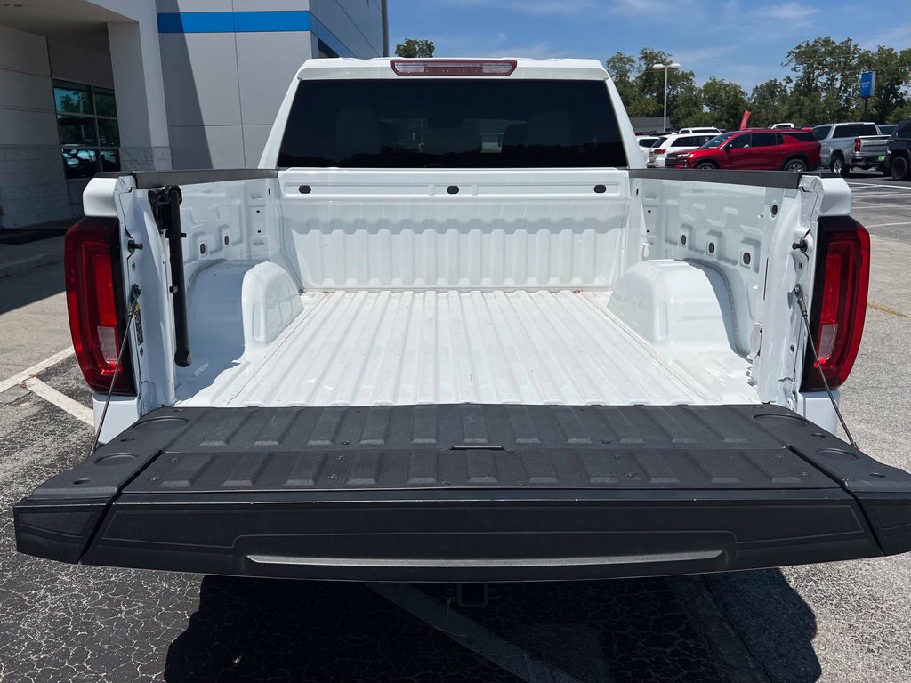 Used 2024 GMC Sierra 1500 SLT w/ SLT Convenience Package RWD image 9