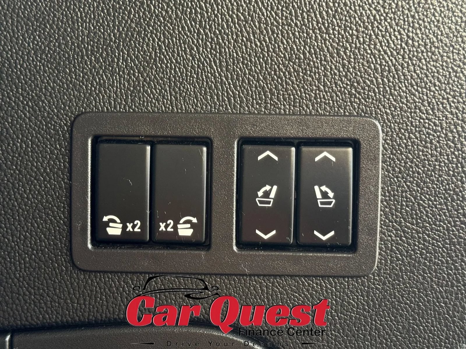 Used 2018 Chevrolet Tahoe Premier AWD/4WD image 20
