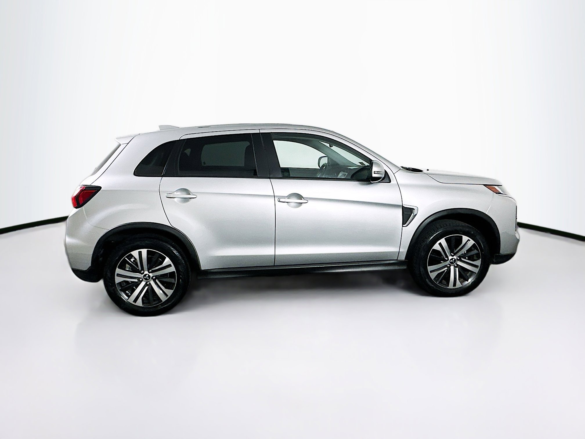 Used 2025 Mitsubishi Outlander Sport SE image 10