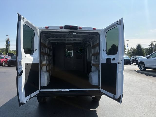 Used 2025 RAM ProMaster 2500 w/ U-Haul Equipment Group FWD image 16