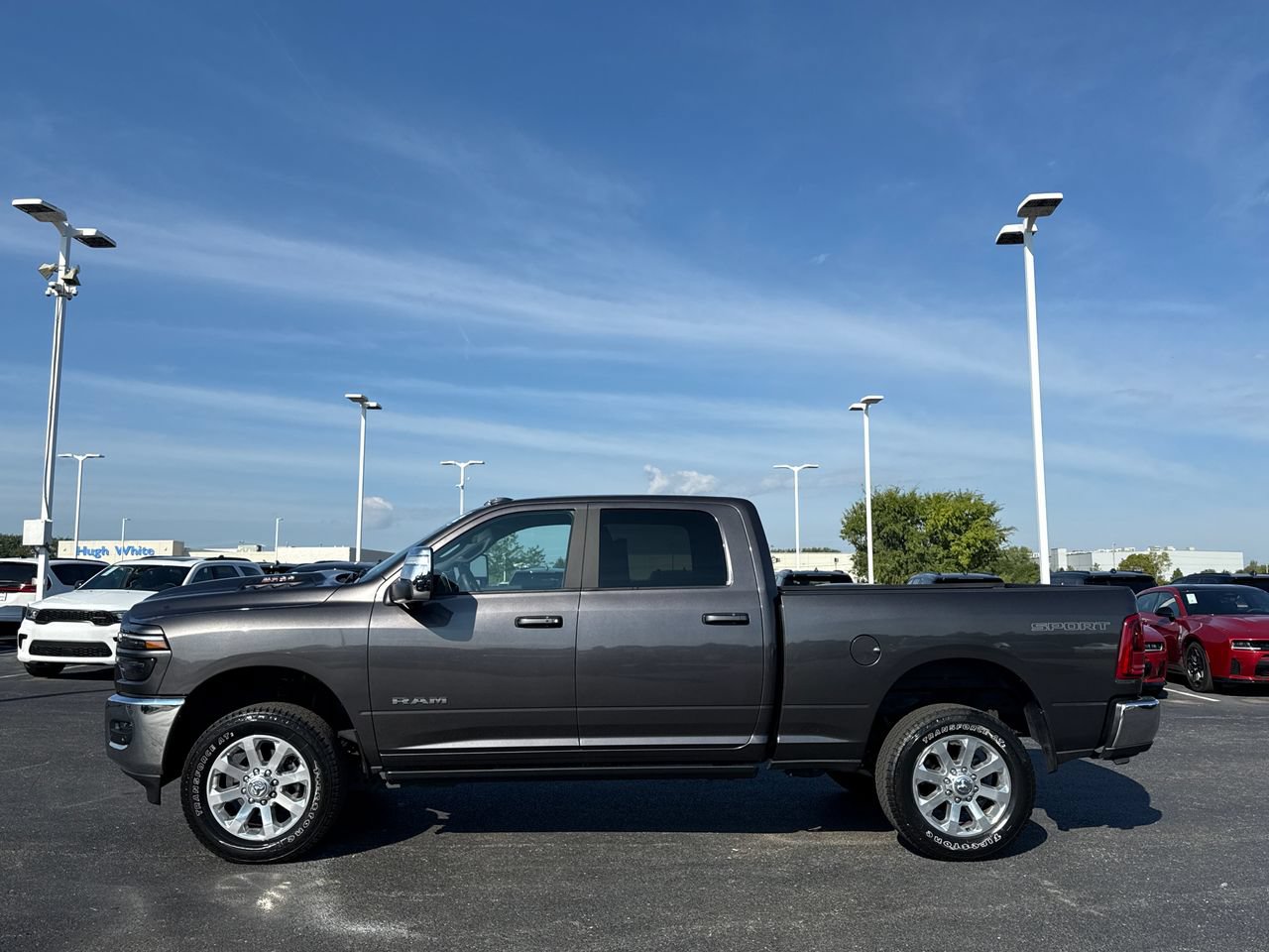 Used 2025 RAM 2500 Laramie AWD/4WD image 5