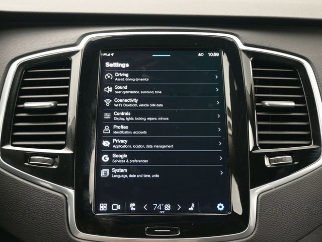 Used 2024 Volvo XC90 B6 Plus w/ Protection Package image 15