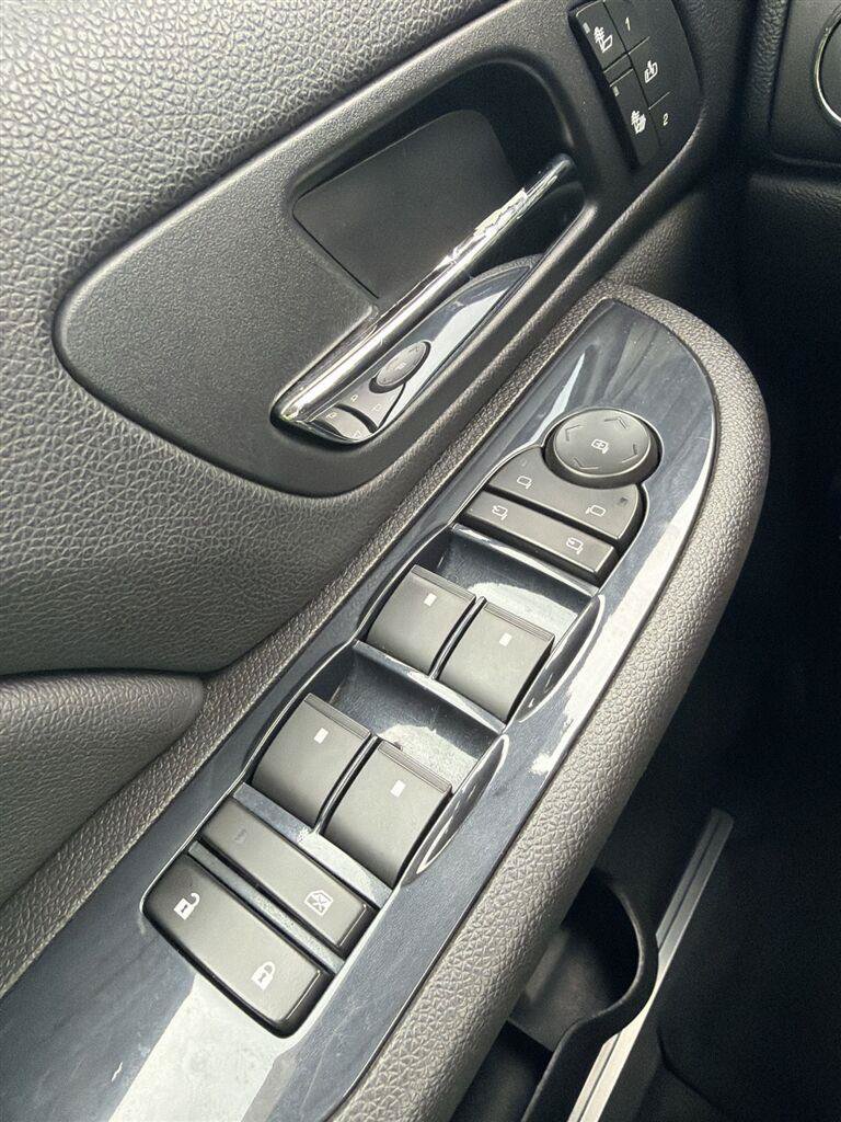 Used 2008 Chevrolet Avalanche LT w/ LT Preferred Equipment Group RWD image 10