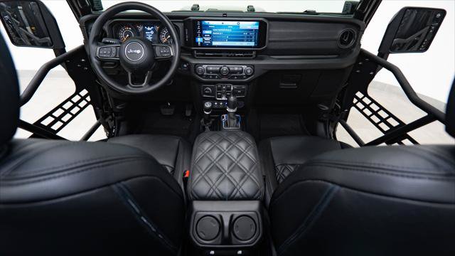 Used 2026 Jeep Gladiator Sport AWD/4WD image 2
