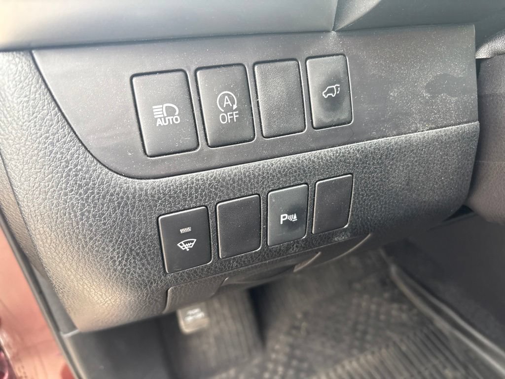 Used 2018 Toyota Highlander Limited w/ Protection Package #3 AWD/4WD image 15