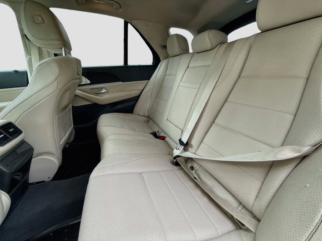 Used 2020 Mercedes-Benz GLE 350 4MATIC w/ Premium Package image 27