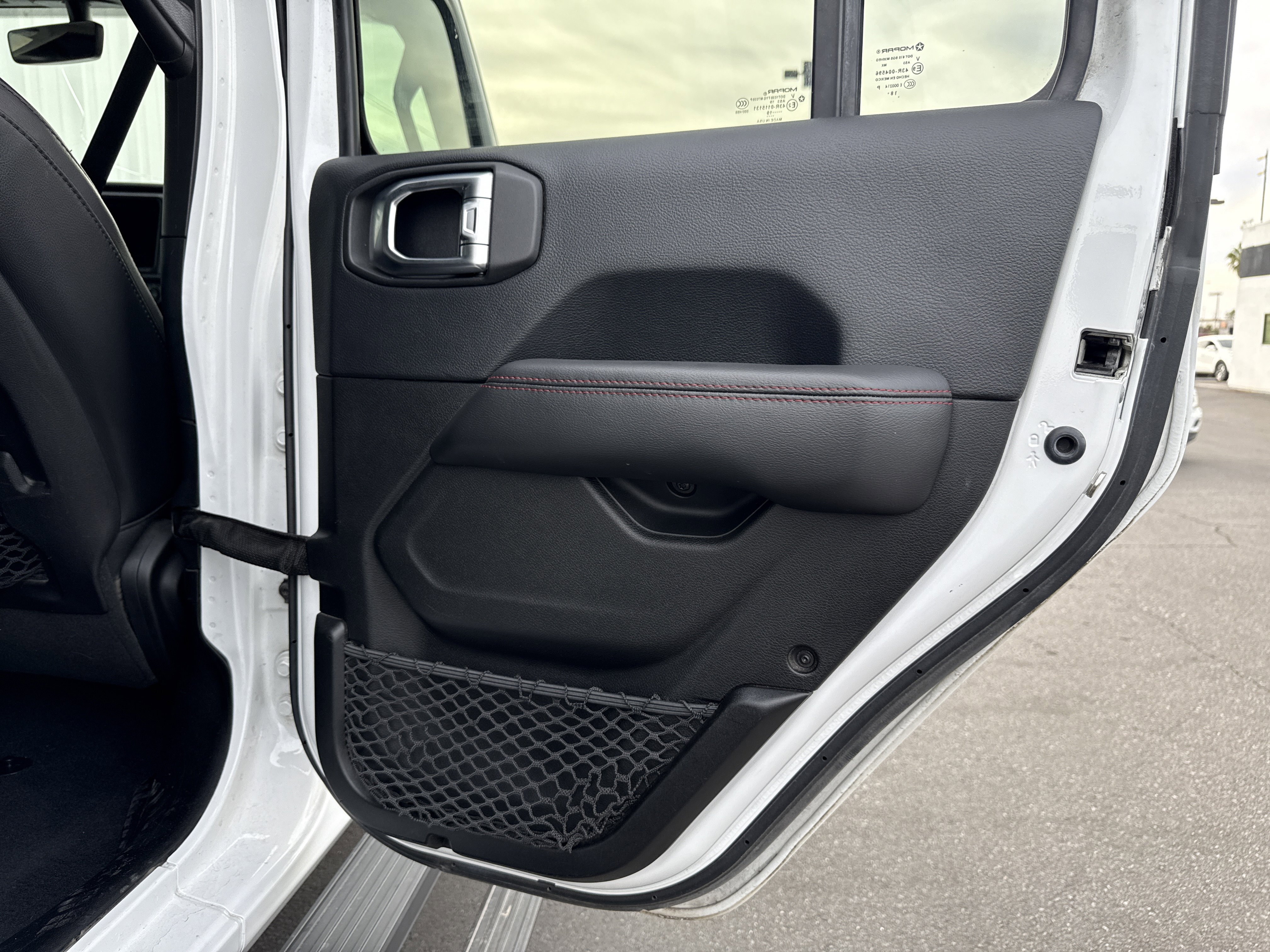 Used 2019 Jeep Wrangler Unlimited Rubicon image 42