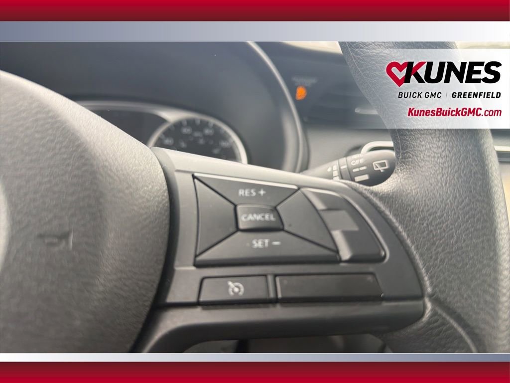 Used 2024 Nissan Kicks S image 22