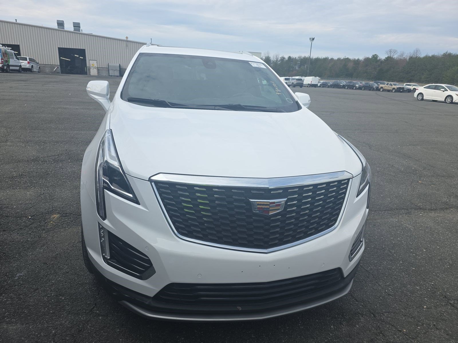 Used 2023 Cadillac XT5 Premium Luxury image 2