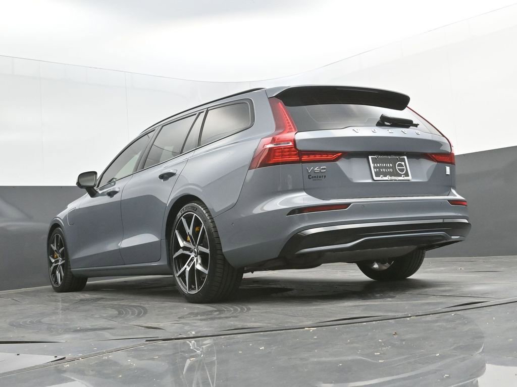 Used 2024 Volvo V60 T8 Polestar image 33