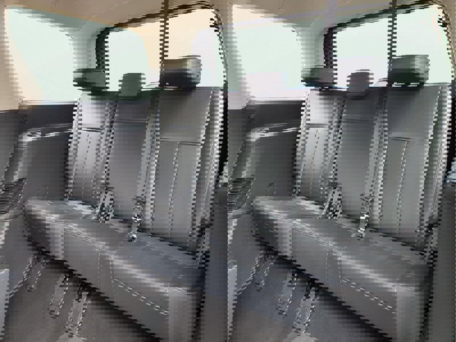 Used 2024 Ford Expedition XLT image 11