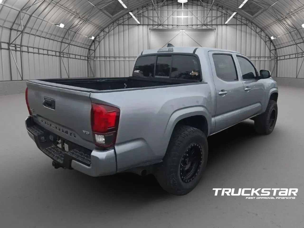 Used 2021 Toyota Tacoma SR AWD/4WD image 4