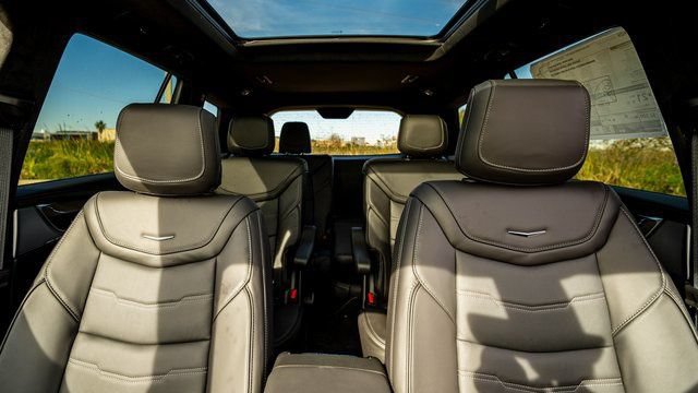 New 2025 Cadillac XT6 Premium Luxury w/ Platinum Package FWD image 15