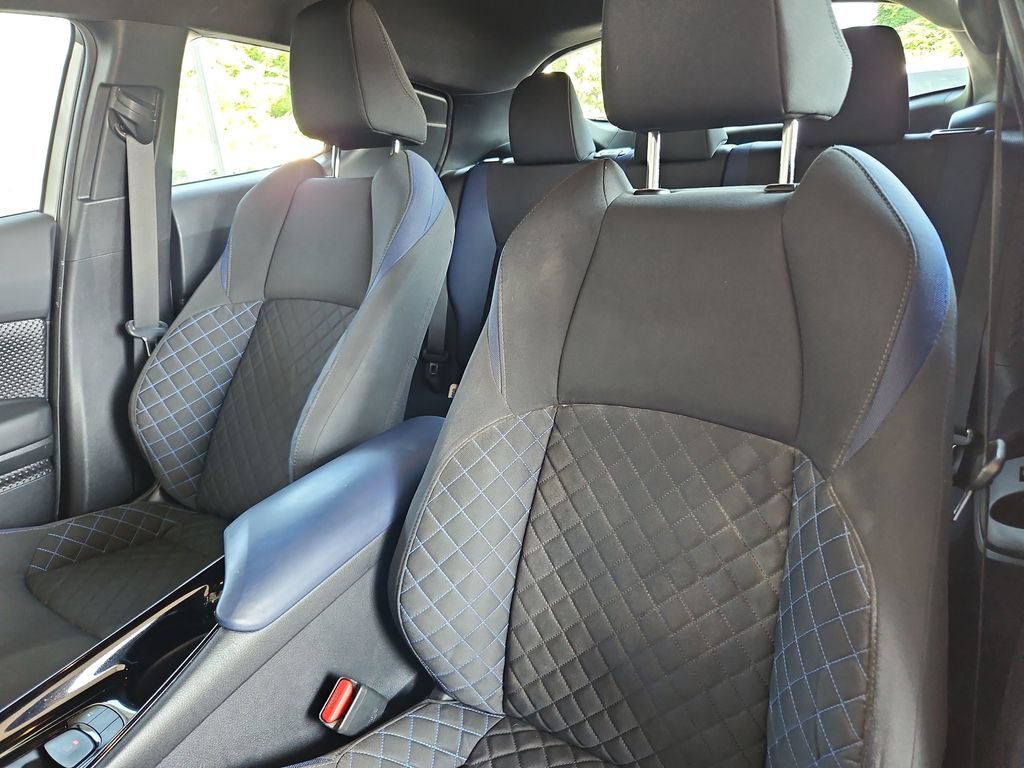 Used 2020 Toyota C-HR XLE FWD image 21