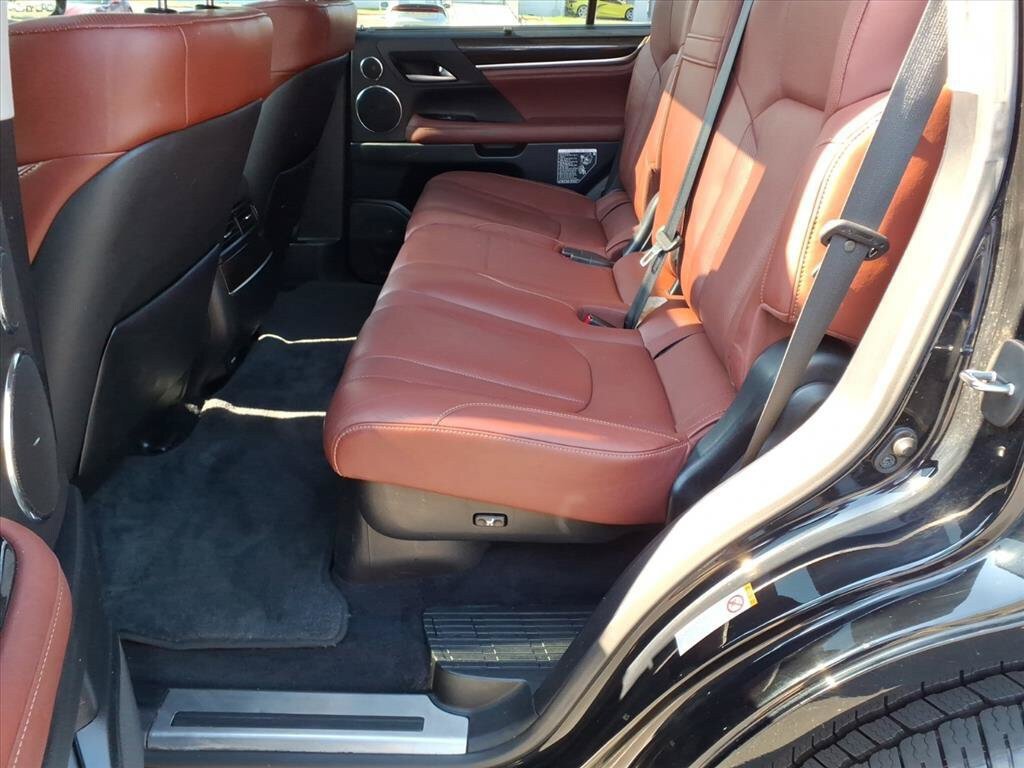 Used 2016 Lexus LX 570 4WD w/ Luxury Package image 26