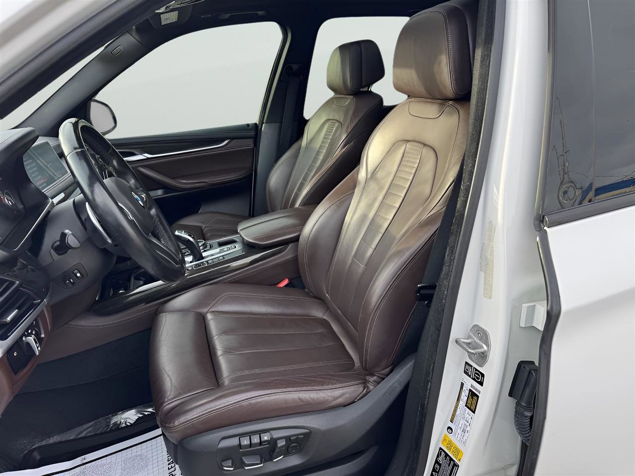 Used 2014 BMW X5 xDrive35i image 12