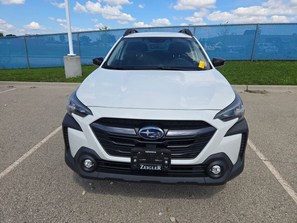 Certified 2024 Subaru Outback Premium AWD/4WD image 2