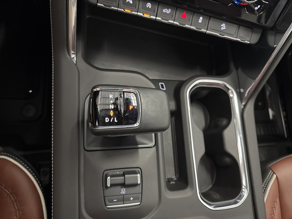 Used 2025 GMC Sierra 1500 Denali Ultimate image 11