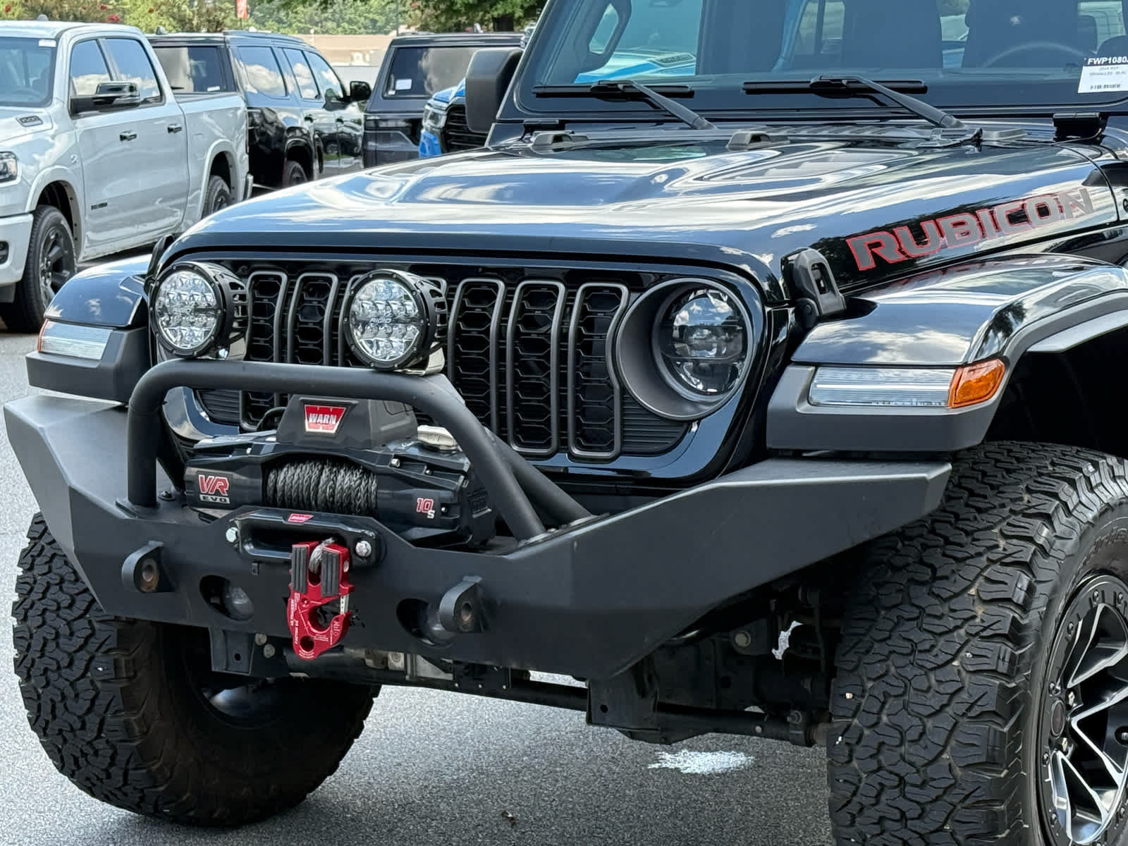 Used 2024 Jeep Wrangler Unlimited Rubicon AWD/4WD image 9