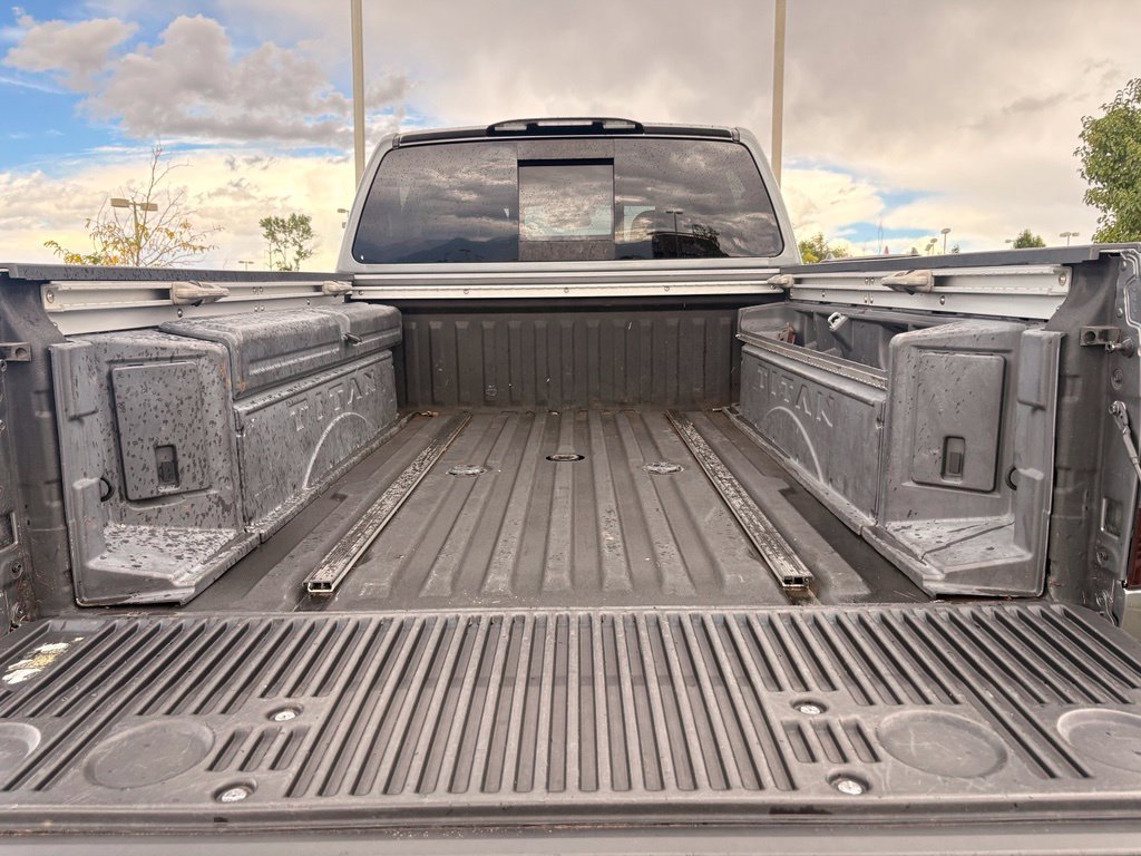 Used 2017 Nissan Titan PRO-4X w/ Pro-4x Convenience Package AWD/4WD image 30