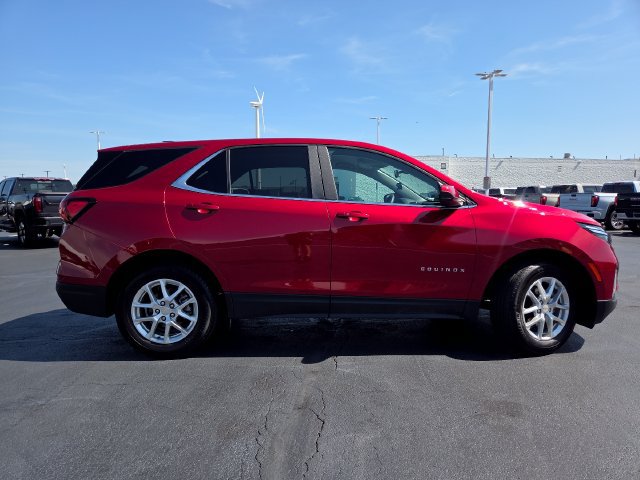 Used 2024 Chevrolet Equinox LT w/ LPO, Floor Liner Package FWD image 16