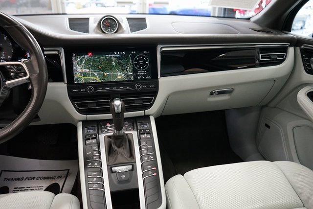 Used 2020 Porsche Macan S image 12