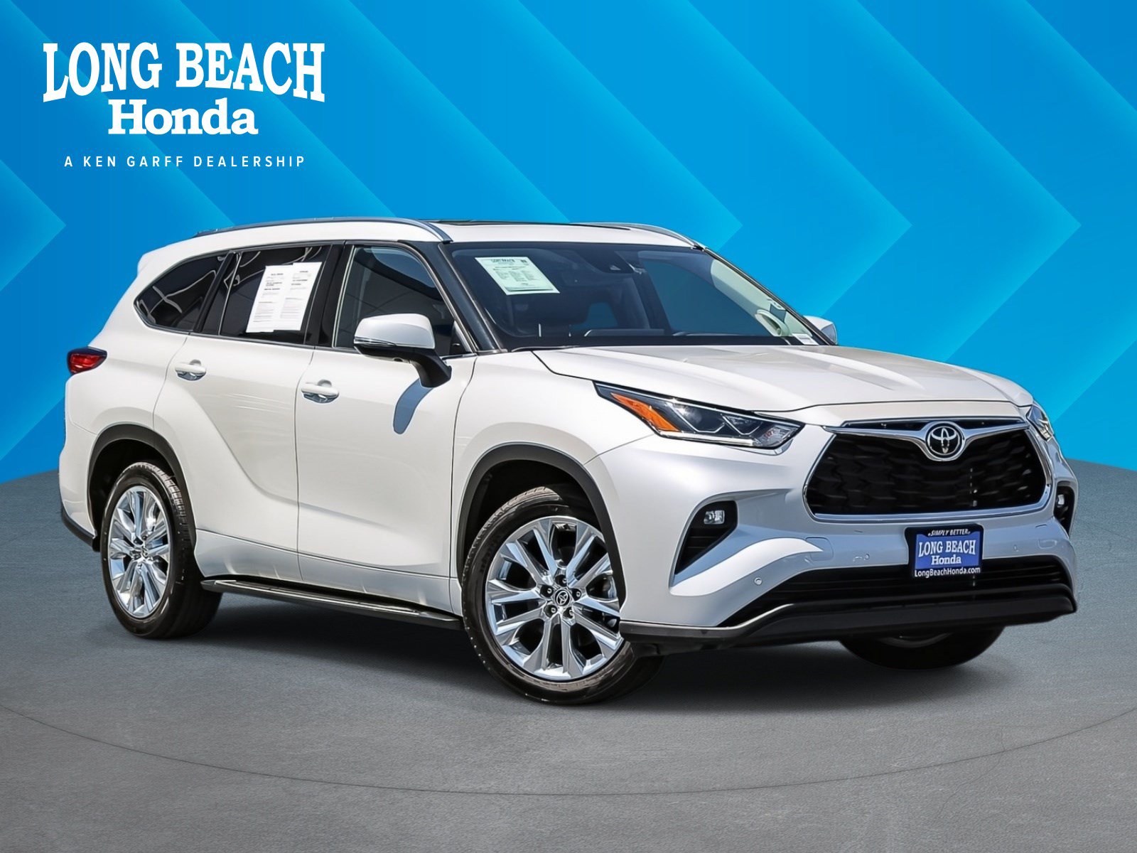 Used 2023 Toyota Highlander Limited FWD image 1