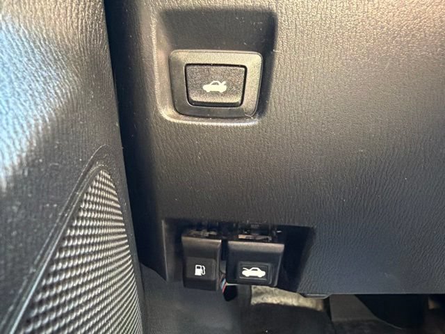 Used 2017 MAZDA MAZDA3 Grand Touring FWD image 23