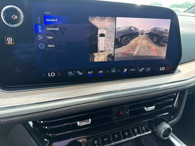 New 2026 Chevrolet Tahoe High Country w/ Sun And Tow Package AWD/4WD image 17
