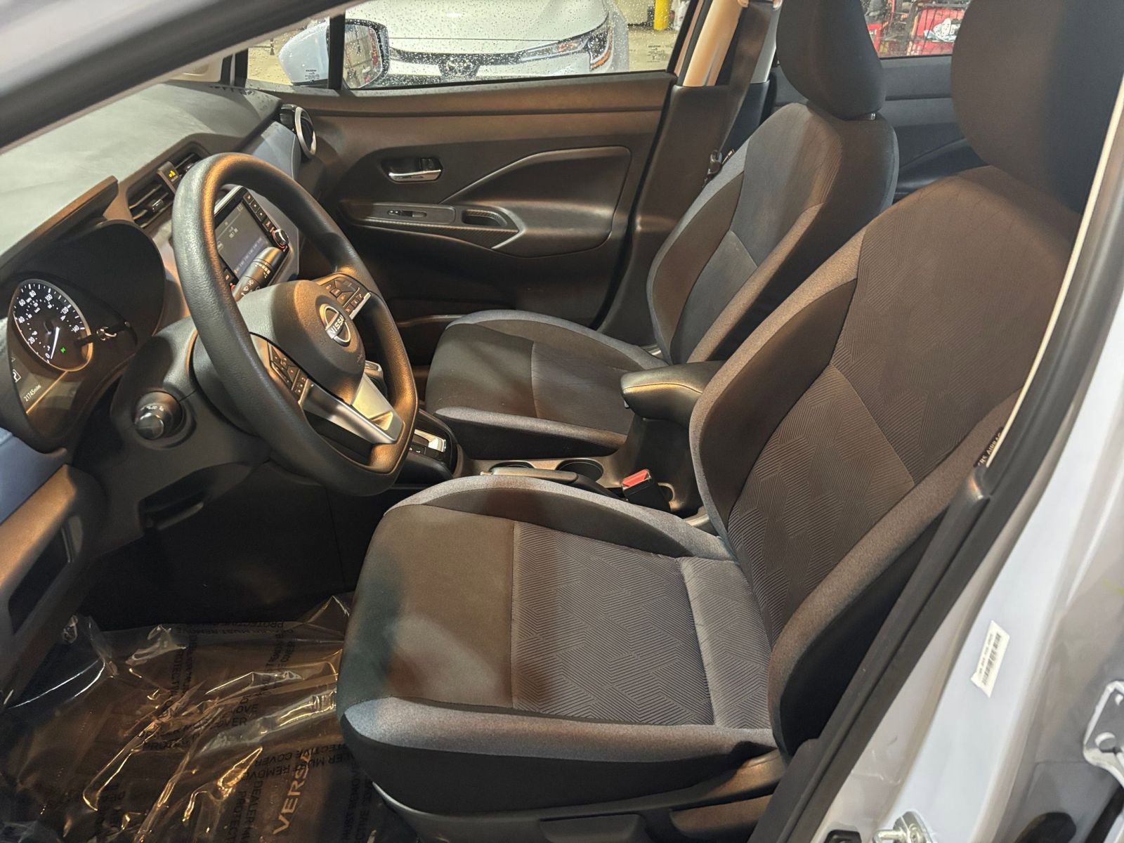 Used 2025 Nissan Versa SV FWD image 24