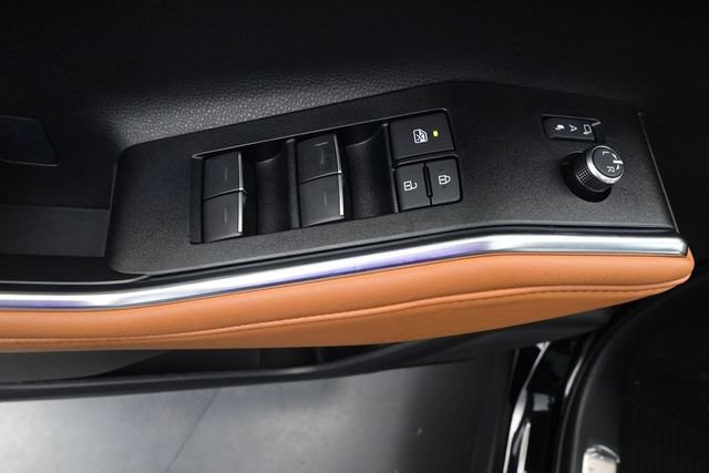New 2026 Toyota Highlander Platinum AWD/4WD image 12
