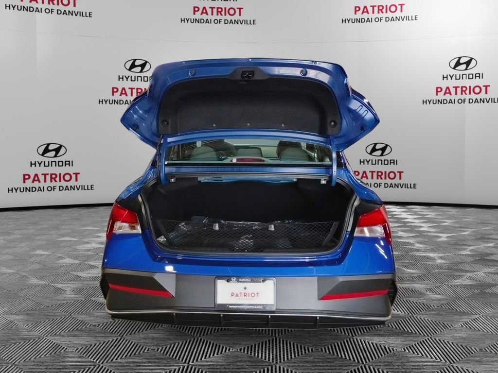 Used 2025 Hyundai Elantra Sport image 10