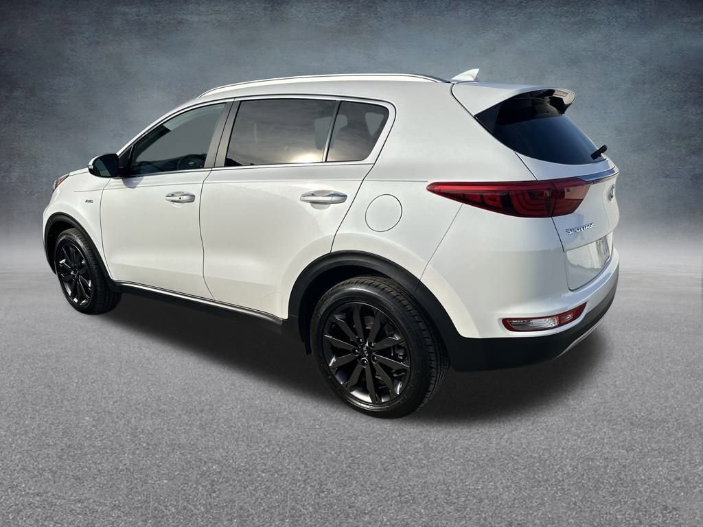 Used 2018 Kia Sportage EX w/ EX Sport Appearance Package image 4