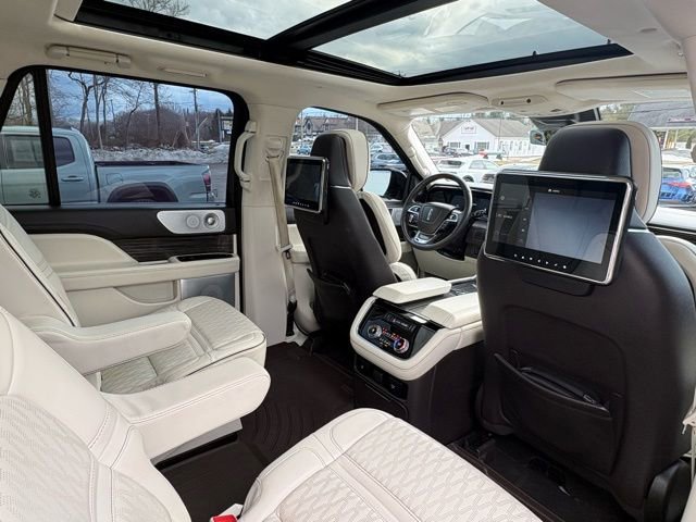 Used 2021 Lincoln Navigator L Black Label w/ Special Edition Package image 32