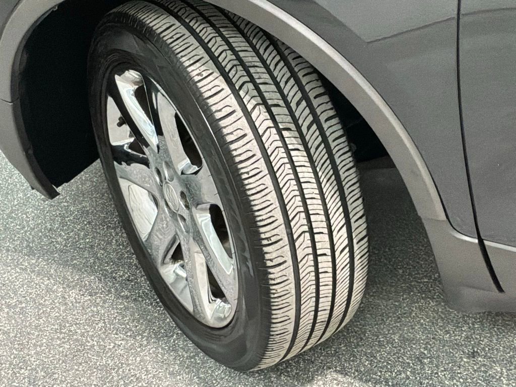 Used 2016 Buick Encore Premium w/ Experience Buick Package image 32