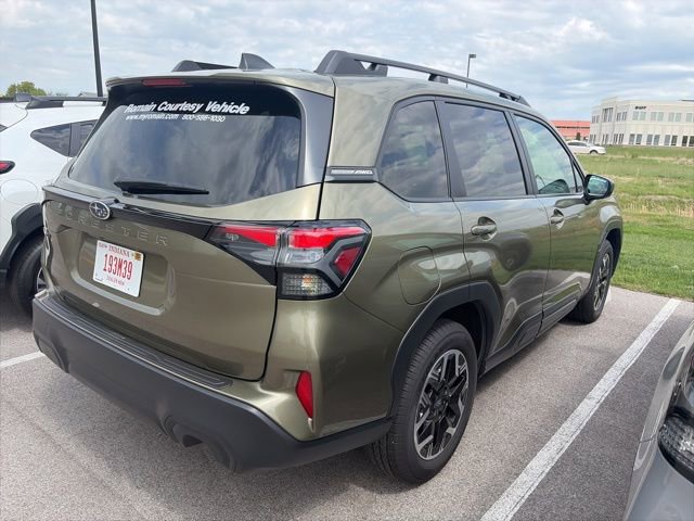 Used 2026 Subaru Forester Premium image 3