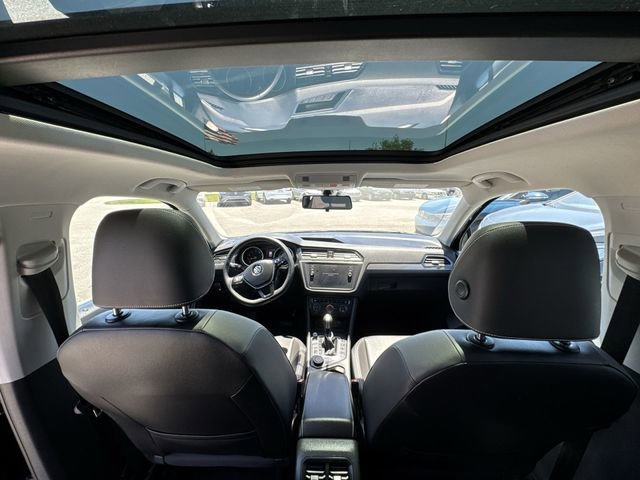 Used 2021 Volkswagen Tiguan SE AWD/4WD image 20